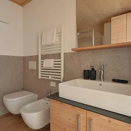 Bm0 - Tutta A Zero Stress Apartment *